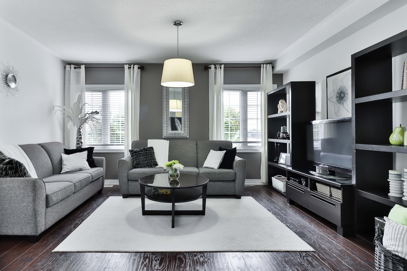 Diplomatic Estate demo listing photo