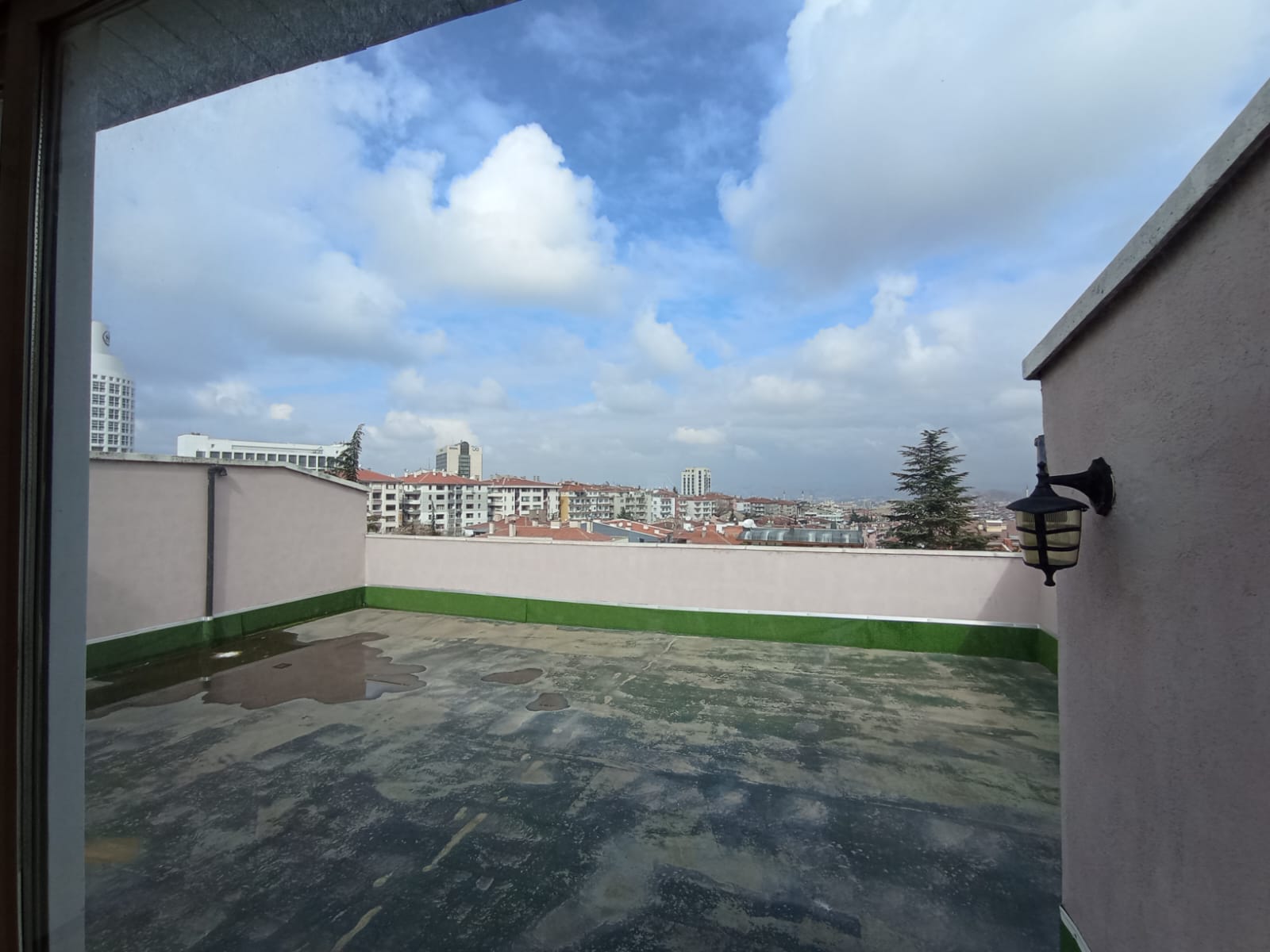 213db876-c3da-4d8a-8636-123e54e1a3aa.jpg